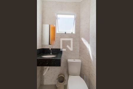 Lavabo de casa para alugar com 3 quartos, 127m² em Jardim Santa Clara, Guarulhos