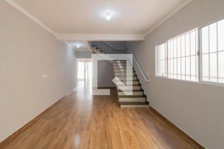 Sala de casa para alugar com 3 quartos, 127m² em Jardim Santa Clara, Guarulhos