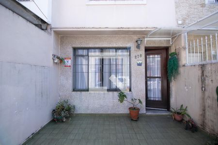 Casa à venda com 120m², 3 quartos e 1 vaga Casa à venda com 120m², 3 quartos e 1 vagaFachada