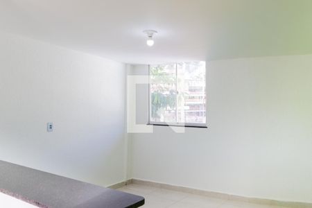 Sala 1 de kitnet/studio para alugar com 1 quarto, 30m² em Barra da Tijuca, Rio de Janeiro