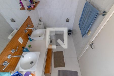 Casa de condomínio à venda com 257m², 5 quartos e 3 vagasSuíte 1 - Master - banheiro