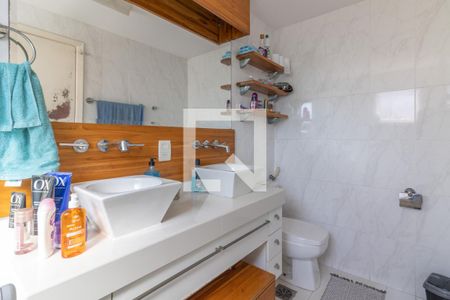 Casa de condomínio à venda com 257m², 5 quartos e 3 vagasSuíte 1 - Master - banheiro