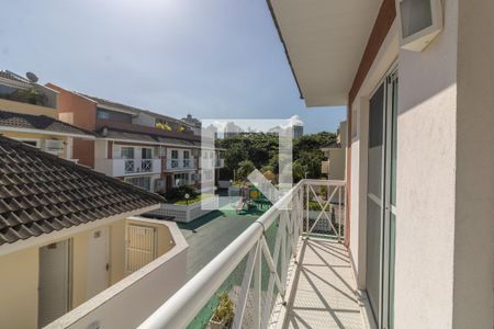 Casa de condomínio à venda com 257m², 5 quartos e 3 vagasSuíte 1 - Master - sacada