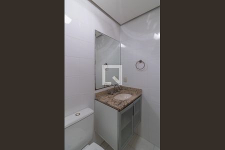 Casa de condomínio à venda com 257m², 5 quartos e 3 vagasÁrea de Serviço - banheiro