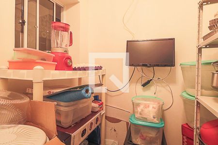 Casa à venda com 200m², 2 quartos e 1 vaga Casa à venda com 200m², 2 quartos e 1 vagaDispensa