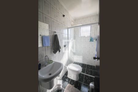 Casa à venda com 207m², 3 quartos e 2 vagasBanheiro