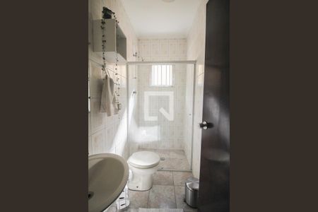 Casa à venda com 207m², 3 quartos e 2 vagasBanheiro 2