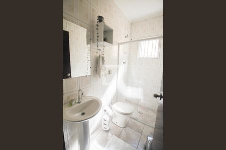 Casa à venda com 207m², 3 quartos e 2 vagasBanheiro 2