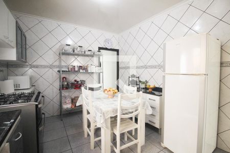 Casa à venda com 207m², 3 quartos e 2 vagasCozinha