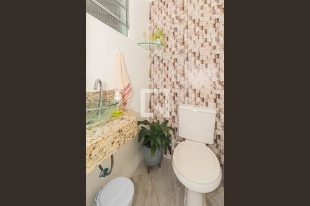 Casa à venda com 207m², 3 quartos e 2 vagas Casa à venda com 207m², 3 quartos e 2 vagasBanheiro do Espaço Gourmet