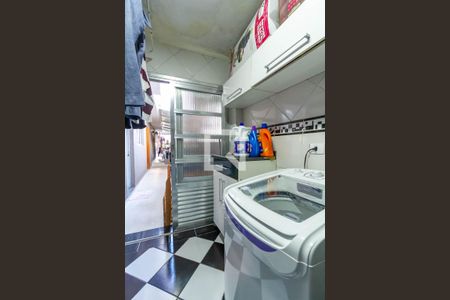 Casa à venda com 235m², 3 quartos e 2 vagasÁrea de Serviço