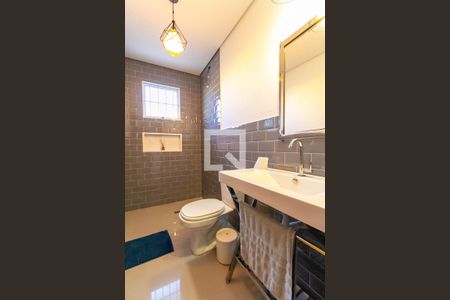 Casa à venda com 235m², 3 quartos e 2 vagasBanheiro Social 1