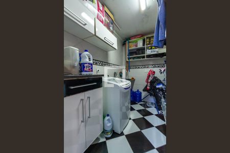 Casa à venda com 235m², 3 quartos e 2 vagasÁrea de Serviço