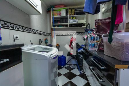 Casa à venda com 235m², 3 quartos e 2 vagasÁrea de Serviço