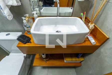 Casa à venda com 235m², 3 quartos e 2 vagasBanheiro Social 2