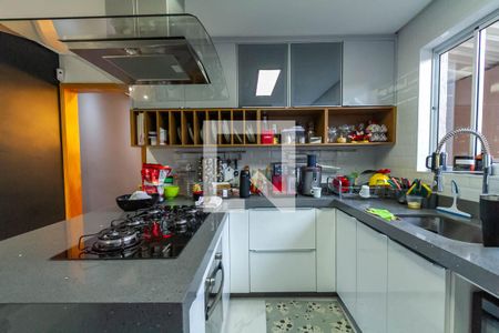 Casa à venda com 235m², 3 quartos e 2 vagasCozinha