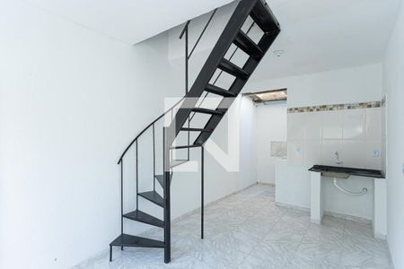 Sala e cozinha de casa para alugar com 2 quartos, 50m² em Casa Verde Média, São Paulo