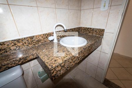 Casa para alugar com 65m², 1 quarto e sem vagaBanheiro