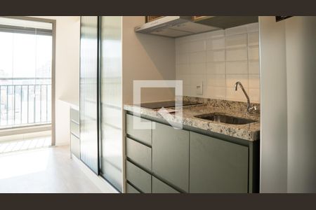 Cozinha de kitnet/studio para alugar com 1 quarto, 21m² em República, São Paulo