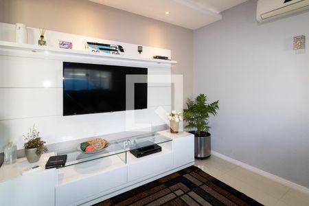 Sala de TV de casa para alugar com 3 quartos, 250m² em Campo Grande, Rio de Janeiro