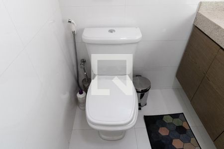 Casa à venda com 250m², 3 quartos e 1 vaga Casa à venda com 250m², 3 quartos e 1 vagaBanheiro do 2° andar