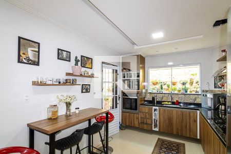 Casa à venda com 250m², 3 quartos e 1 vaga Casa à venda com 250m², 3 quartos e 1 vagaCozinha