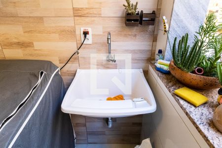Casa à venda com 250m², 3 quartos e 1 vaga Casa à venda com 250m², 3 quartos e 1 vagaÁrea de Serviço
