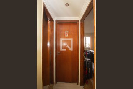 Apartamento à venda com 79m², 2 quartos e 2 vagasCorredor
