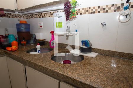 Apartamento à venda com 79m², 2 quartos e 2 vagasCozinha - Torneira