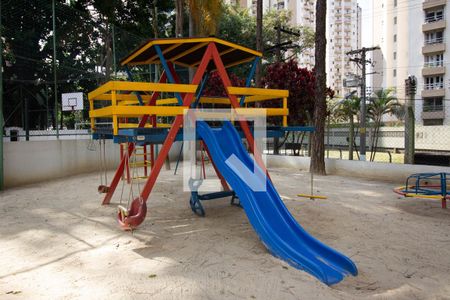 Apartamento à venda com 79m², 2 quartos e 2 vagasÁrea Comum - Playground