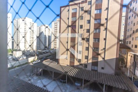 Apartamento à venda com 77m², 2 quartos e 1 vaga Apartamento à venda com 77m², 2 quartos e 1 vagaVista sala de estar