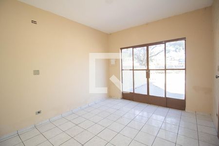 Sala de casa para alugar com 2 quartos, 150m² em São Domingos, São Paulo