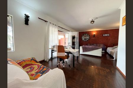 Sala de casa para alugar com 4 quartos, 300m² em Parque Jabaquara, São Paulo