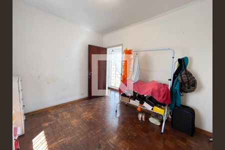 Casa à venda com 300m², 5 quartos e 4 vagasQuarto 3