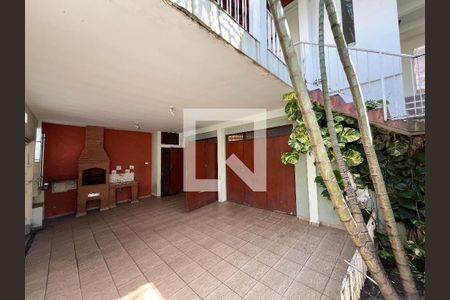 Casa à venda com 300m², 5 quartos e 4 vagasGaragem