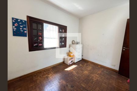 Casa à venda com 300m², 5 quartos e 4 vagasQuarto 3