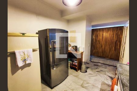 Casa de condomínio à venda com 300m², 4 quartos e 3 vagasCozinha