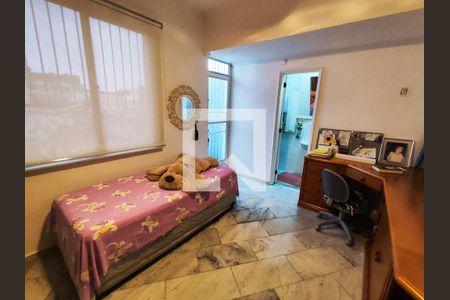 Suíte de casa de condomínio à venda com 4 quartos, 300m² em Lins de Vasconcelos, Rio de Janeiro