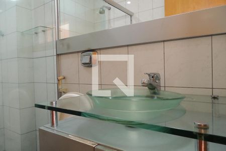 Apartamento à venda com 82m², 2 quartos e 1 vagaBanheiro Social