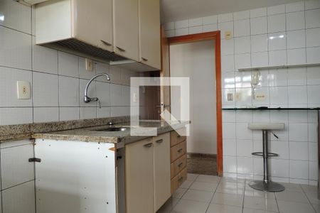 Apartamento à venda com 82m², 2 quartos e 1 vagaCozinha - Armários