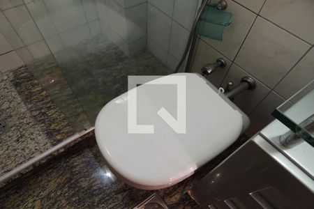 Apartamento à venda com 82m², 2 quartos e 1 vagaBanheiro Social