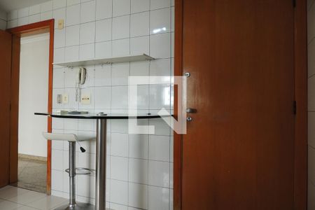 Apartamento à venda com 82m², 2 quartos e 1 vagaCozinha - Armários