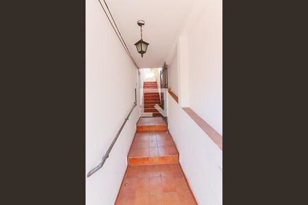 Casa à venda com 260m², 5 quartos e 2 vagasCorredor