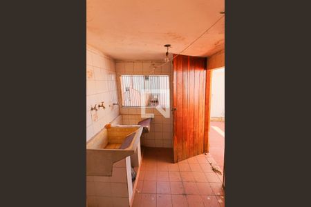 Casa à venda com 260m², 5 quartos e 2 vagasLavanderia