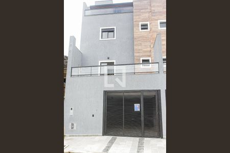 Casa de condomínio à venda com 100m², 2 quartos e 5 vagas Casa de condomínio à venda com 100m², 2 quartos e 5 vagasFachada