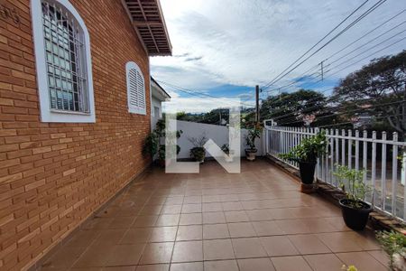 Casa à venda com 155m², 4 quartos e 3 vagasSacada