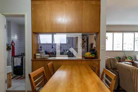 Apartamento à venda com 90m², 2 quartos e 1 vaga Apartamento à venda com 90m², 2 quartos e 1 vagaSala de Jantar