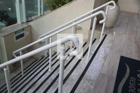 Apartamento para alugar com 51m², 1 quarto e 1 vagaEscada