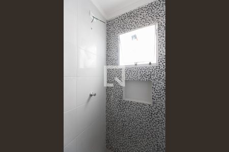 Casa de condomínio para alugar com 65m², 2 quartos e 1 vagaDetalhe banheiro 2