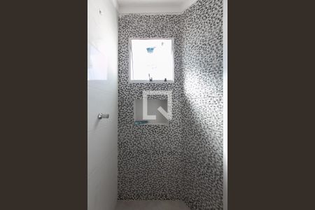 Casa de condomínio para alugar com 65m², 2 quartos e 1 vagaBanheiro da Suíte 1 